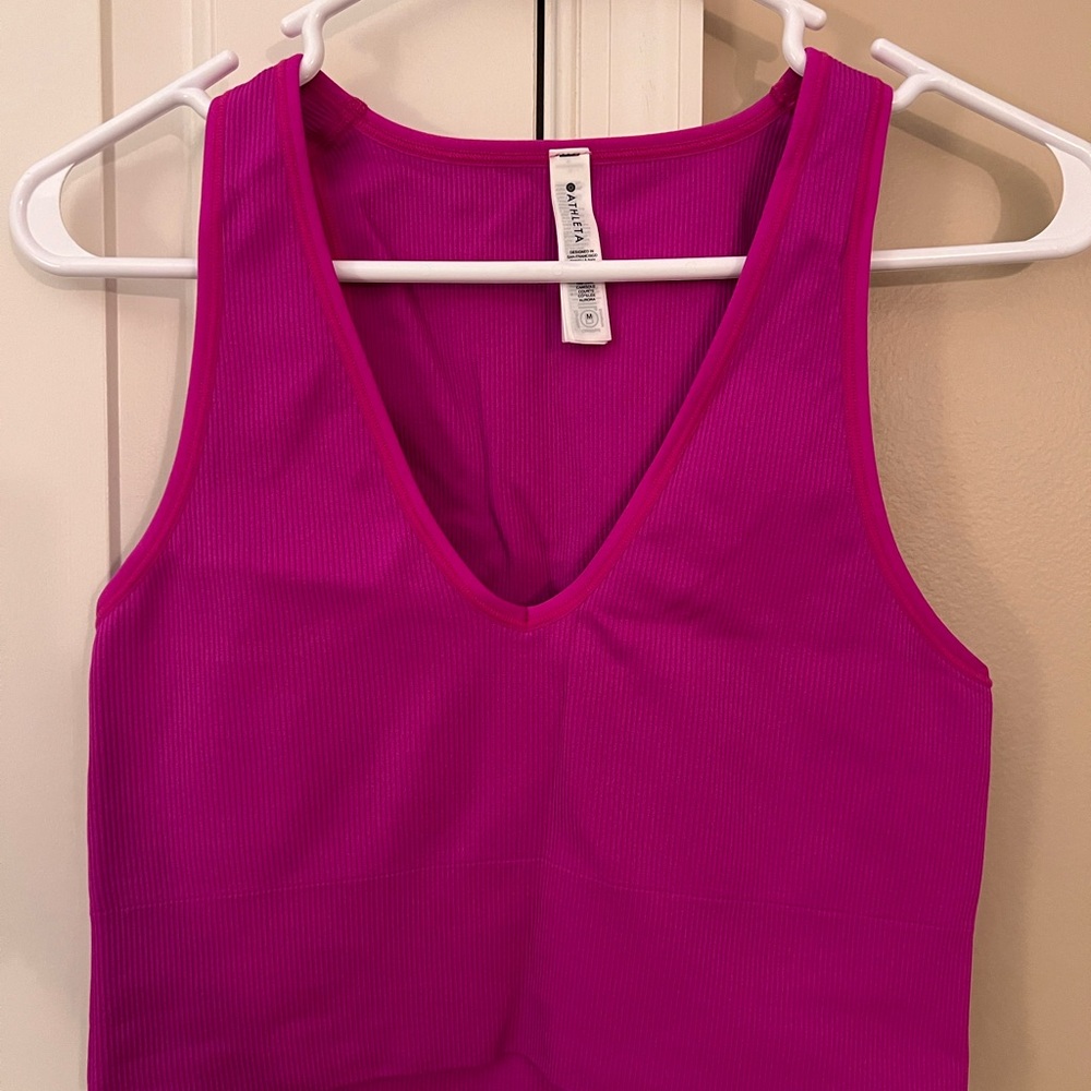 Athleta Women’s Ribbed Cropped Tank Top Medium Pink V-Neck Athletic